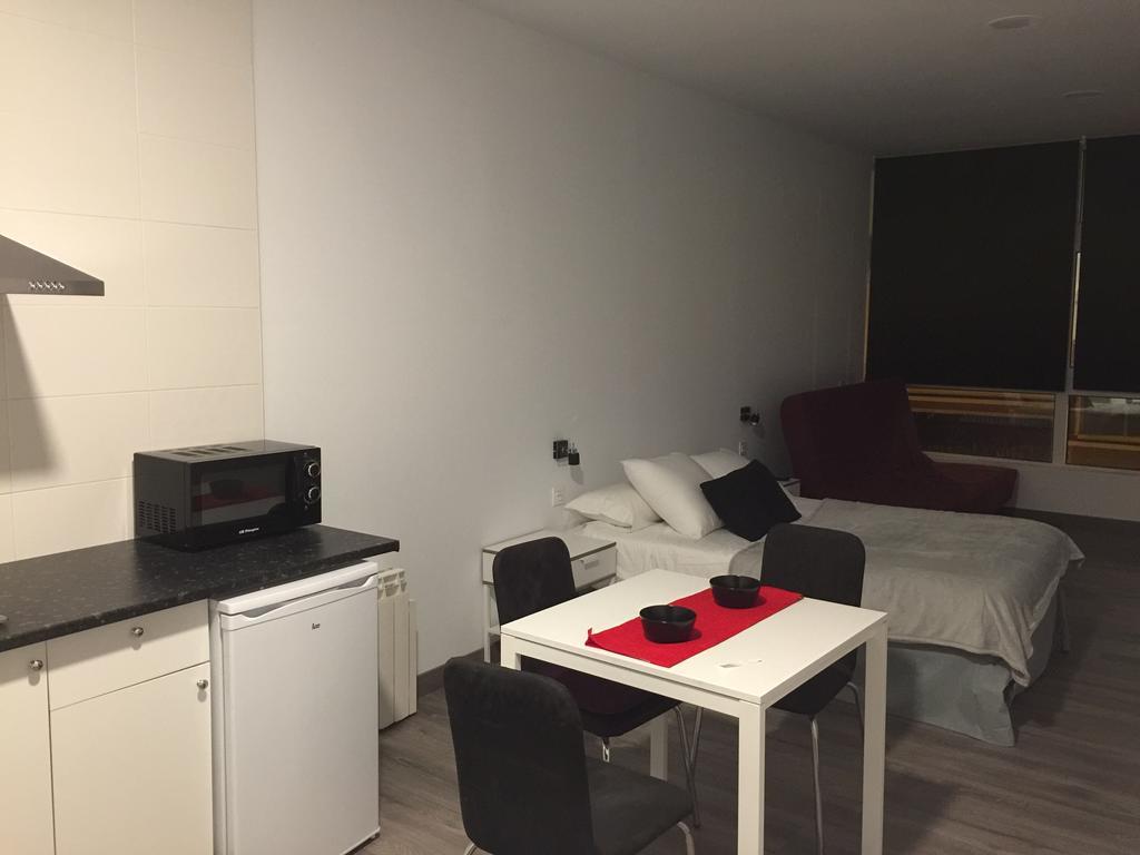 Room And Kitchen Бильбао Экстерьер фото