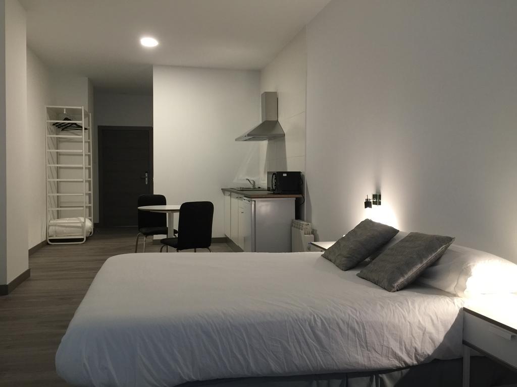 Room And Kitchen Бильбао Экстерьер фото