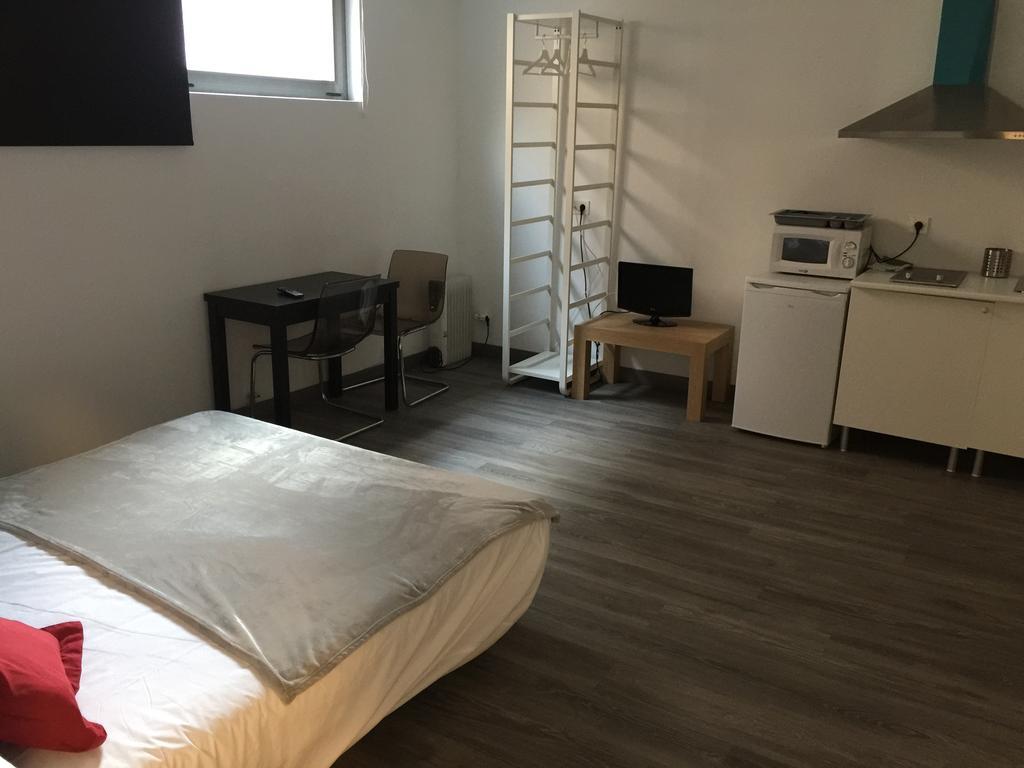 Room And Kitchen Бильбао Экстерьер фото